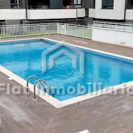 Apartamento 2-3 Personas, Vistas Al Mar, Garaje Y Piscina